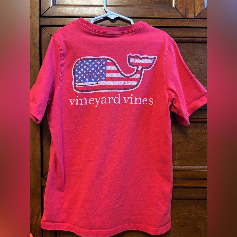 Boys’ Vineyard Vines tshirt